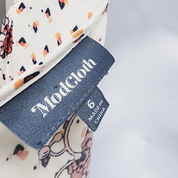 ModCloth Women's The Keyhole‎ Story A-Line Dress White Size 6 - Picture 7 of 13